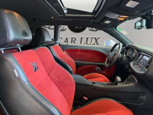 Used 2019 Dodge Challenger R/T Scat Pack w/ Plus Package RWD image 15