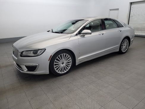 Used 2017 Lincoln MKZ Reserve image 2