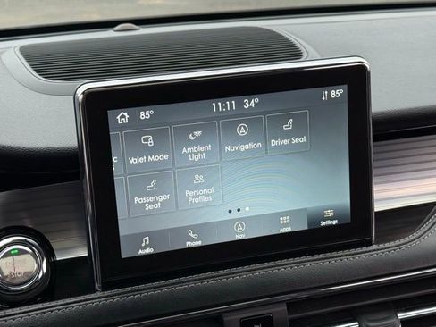 Used 2022 Lincoln Corsair AWD w/ Premium Package image 28