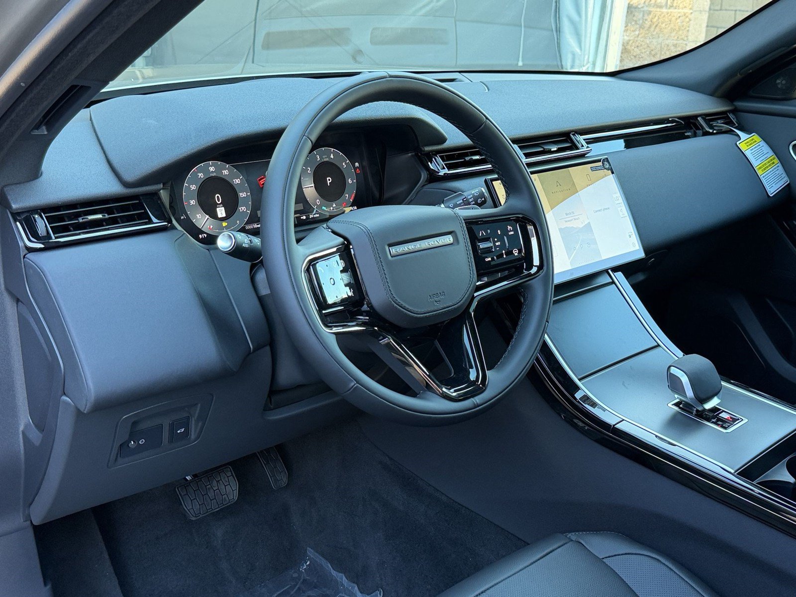 New 2026 Land Rover Range Rover Velar S AWD/4WD image 4