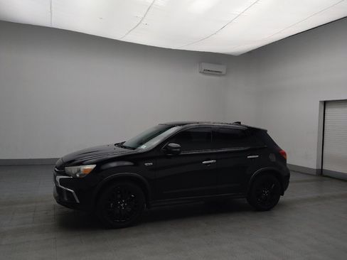 Used 2018 Mitsubishi Outlander Sport LE image 2