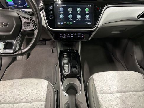 Used 2023 Chevrolet Bolt EUV Premier w/ Sun & Sound Package FWD image 18