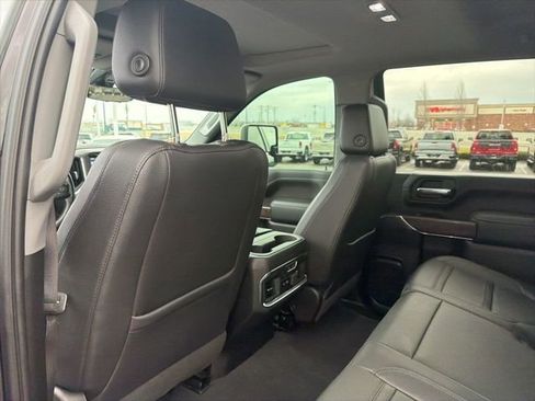 Used 2023 GMC Sierra 2500 Denali w/ Denali Ultimate Package image 28