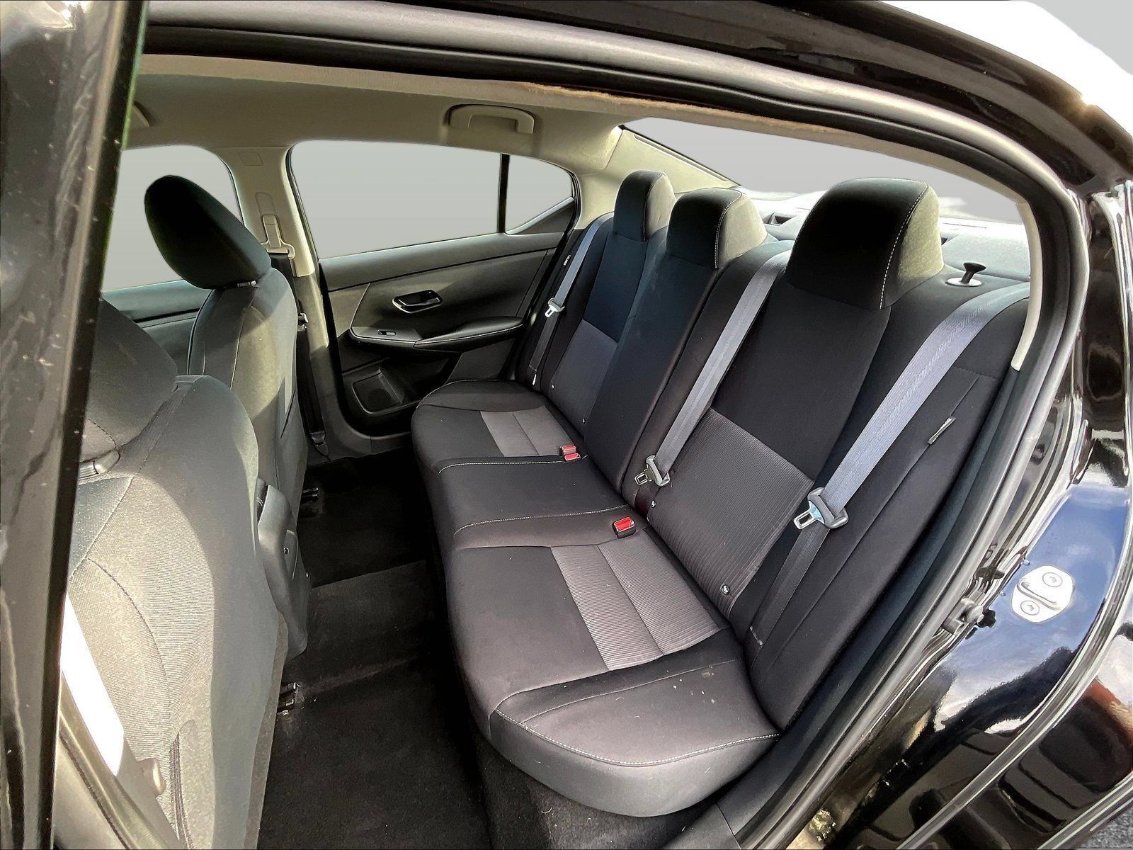 Certified 2024 Nissan Sentra SV FWD image 25