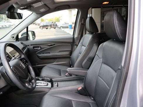 Used 2022 Honda Pilot Elite image 11