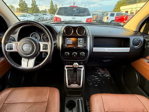 Used 2014 Jeep Compass Limited AWD/4WD image 3