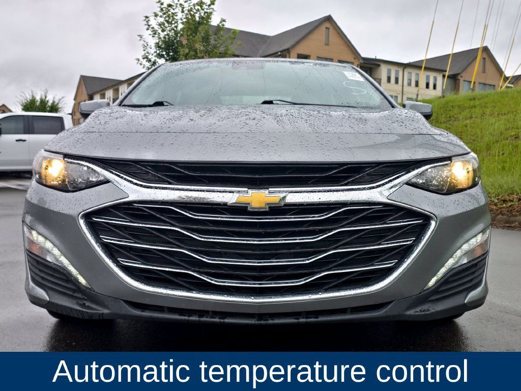Used 2023 Chevrolet Malibu LT FWD image 5