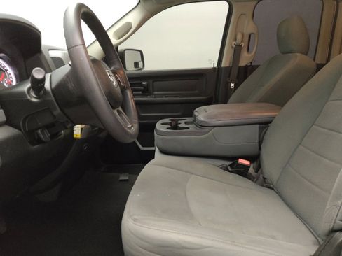 Used 2019 RAM 1500 Tradesman w/ Popular Equipment Group RWD image 17