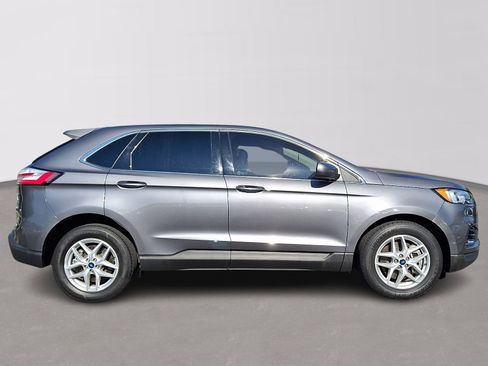 Used 2022 Ford Edge SEL AWD/4WD image 7