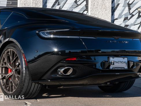 Used 2024 Aston Martin DB12 Coupe image 12