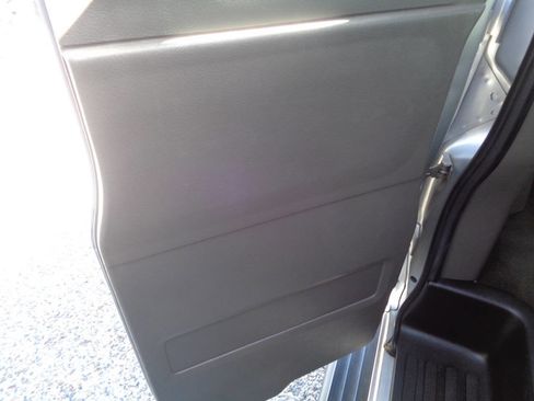 Used 2018 Chevrolet Express 2500 LT w/ LT Preferred Equipment Group image 52