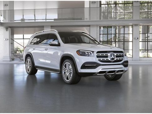 Used 2023 Mercedes-Benz GLS 450 4MATIC image 11