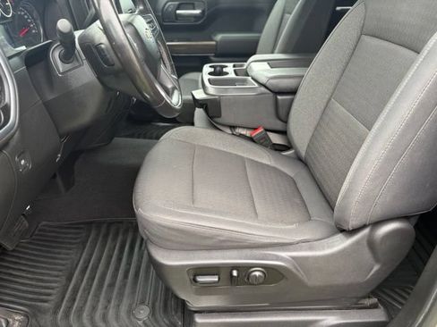 Used 2019 Chevrolet Silverado 1500 LT w/ Convenience Package AWD/4WD image 10