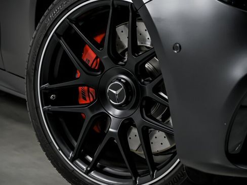 Used 2020 Mercedes-Benz E 63 AMG S image 3