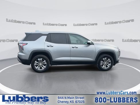 Used 2025 Chevrolet Equinox LT image 9