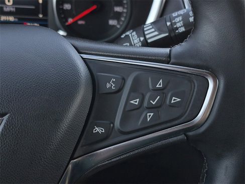 Certified 2024 Chevrolet Equinox LT w/ LPO, Floor Liner Package image 18