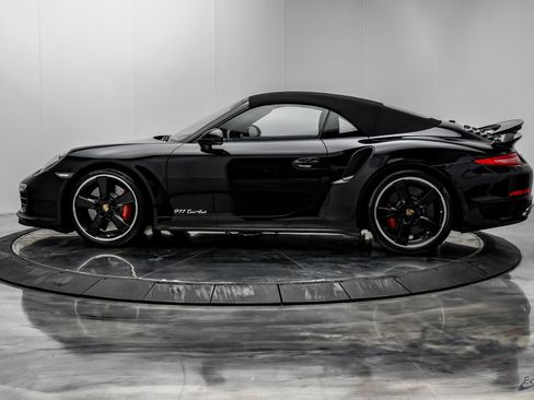 Used 2015 Porsche 911 Turbo image 7