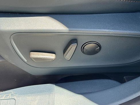 Certified 2024 Ford Maverick Lariat image 19