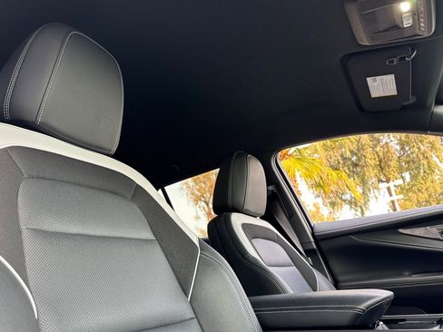 Used 2024 Chevrolet Blazer EV LT image 20