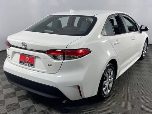 Used 2025 Toyota Corolla LE FWD image 8