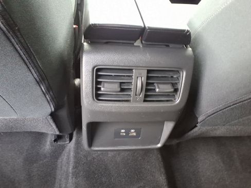 Certified 2023 Nissan Rogue SV AWD/4WD image 18