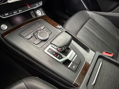 Used 2020 Audi Q5 2.0T Premium AWD/4WD image 21