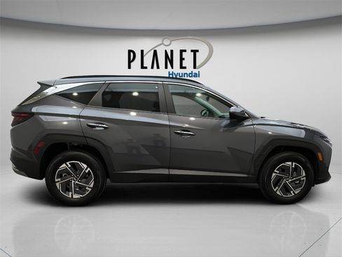 Certified 2025 Hyundai Tucson Blue image 8