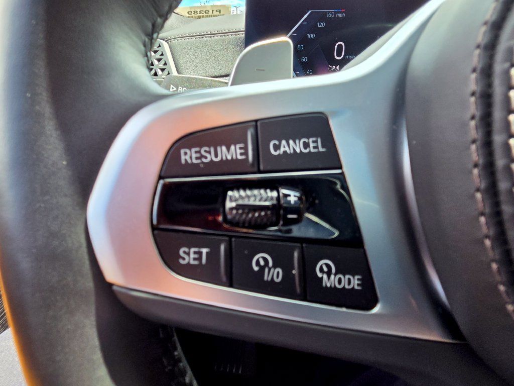 Used 2025 BMW X5 sDrive40i w/ M Sport Package RWD image 33