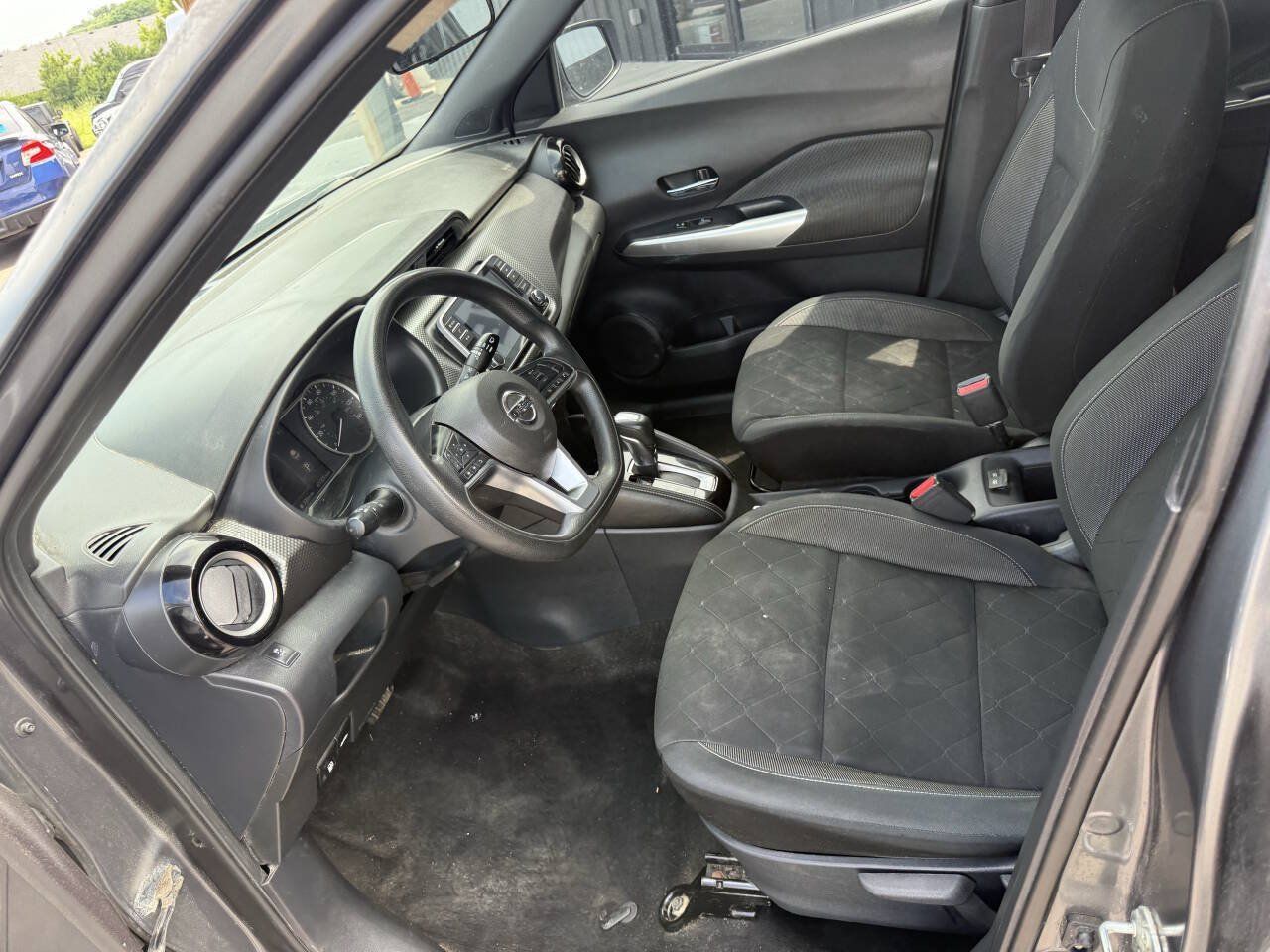 Used 2019 Nissan Kicks S FWD image 18