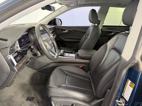 Used 2019 Audi Q8 Prestige w/ Adaptive Chassis Package image 5