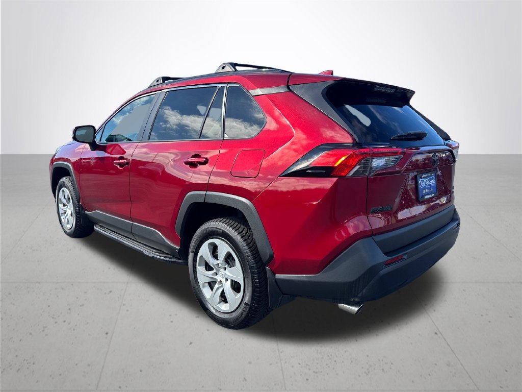 Used 2021 Toyota RAV4 LE AWD/4WD image 9