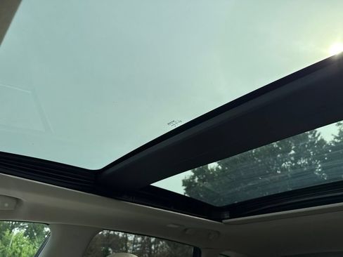 Used 2018 Nissan Murano SL w/ Moonroof Package AWD/4WD image 16