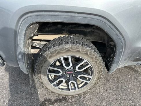 Used 2025 GMC Sierra 1500 AT4 w/ AT4 Preferred Package AWD/4WD image 7
