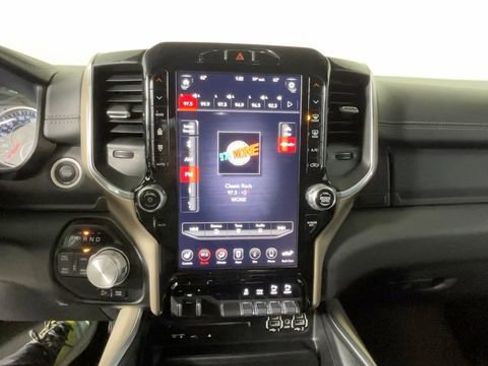 Used 2019 RAM 1500 Laramie AWD/4WD image 31