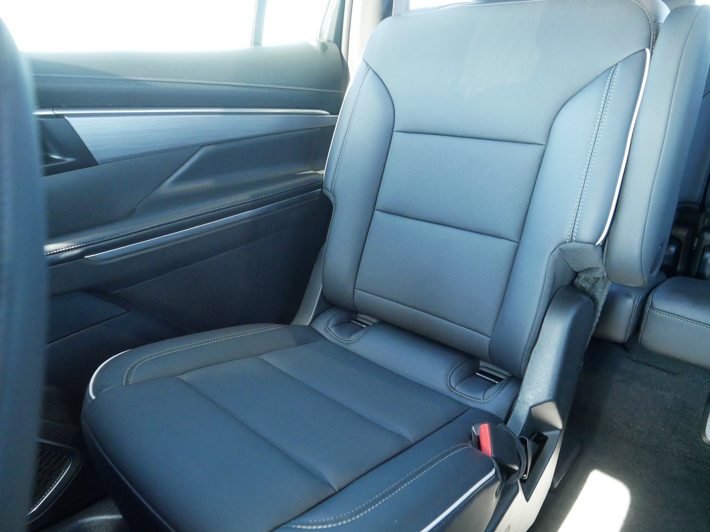 Used 2026 Buick Enclave Preferred AWD/4WD image 12