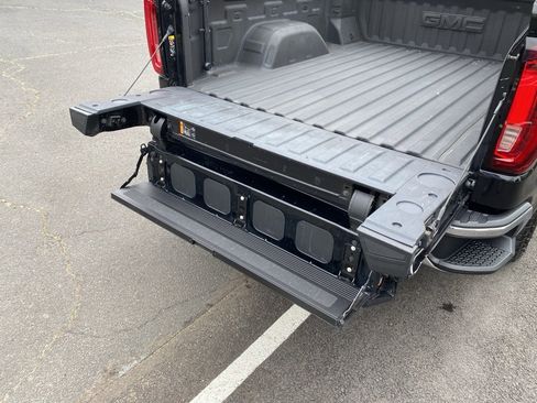 Used 2023 GMC Sierra 1500 SLT image 10