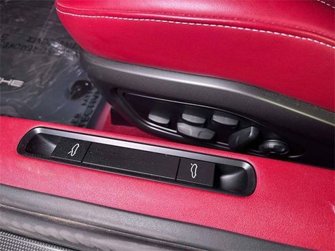 Used 2022 Porsche 911 Carrera 4S image 18