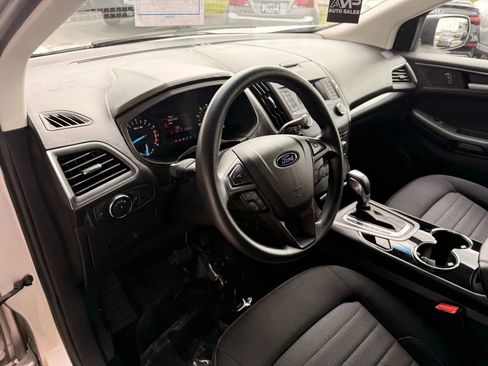 Used 2017 Ford Edge SE AWD/4WD image 12
