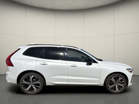 Used 2023 Volvo XC60 B5 Ultimate w/ Climate Package AWD/4WD image 8