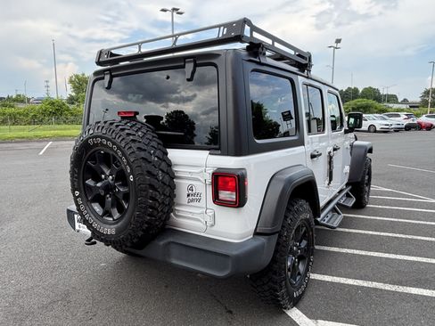 Used 2023 Jeep Wrangler Unlimited Sport AWD/4WD image 9