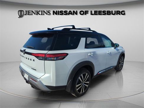 New 2025 Nissan Pathfinder Platinum w/ Lighting Package (N92) image 11