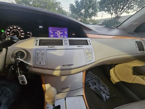 Used 2005 Toyota Avalon XL image 6