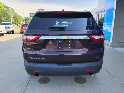 Used 2019 Chevrolet Traverse LT w/ LT Premium Package AWD/4WD image 8