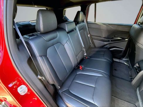 New 2026 Jeep Cherokee Limited image 9