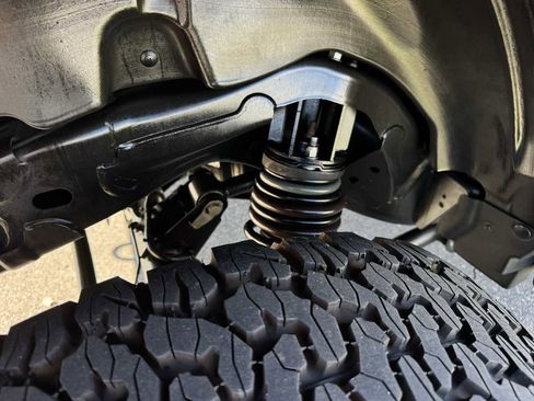 Used 2023 Ford Bronco 2-Door image 23