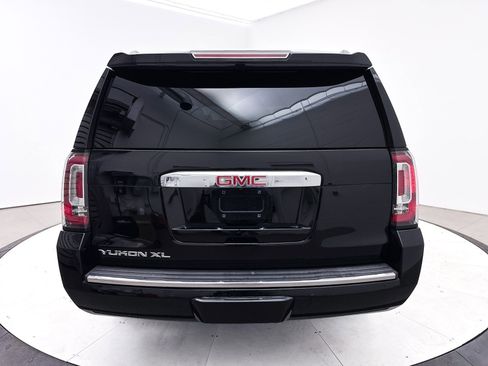 Used 2020 GMC Yukon XL Denali w/ Open Road Package image 16