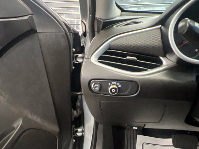 Used 2023 Chevrolet Malibu LT FWD image 10