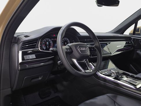 Used 2025 Audi Q7 2.0T Premium Plus w/ Premium Plus Package AWD/4WD image 19