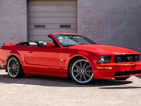 Used 2006 Ford Mustang GT Premium RWD image 35