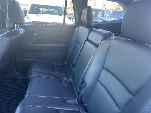 Used 2016 Honda Pilot Touring image 22